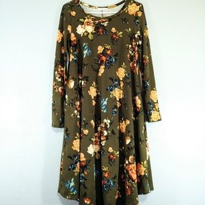 Reborn J Olive Floral Swing Dress Small